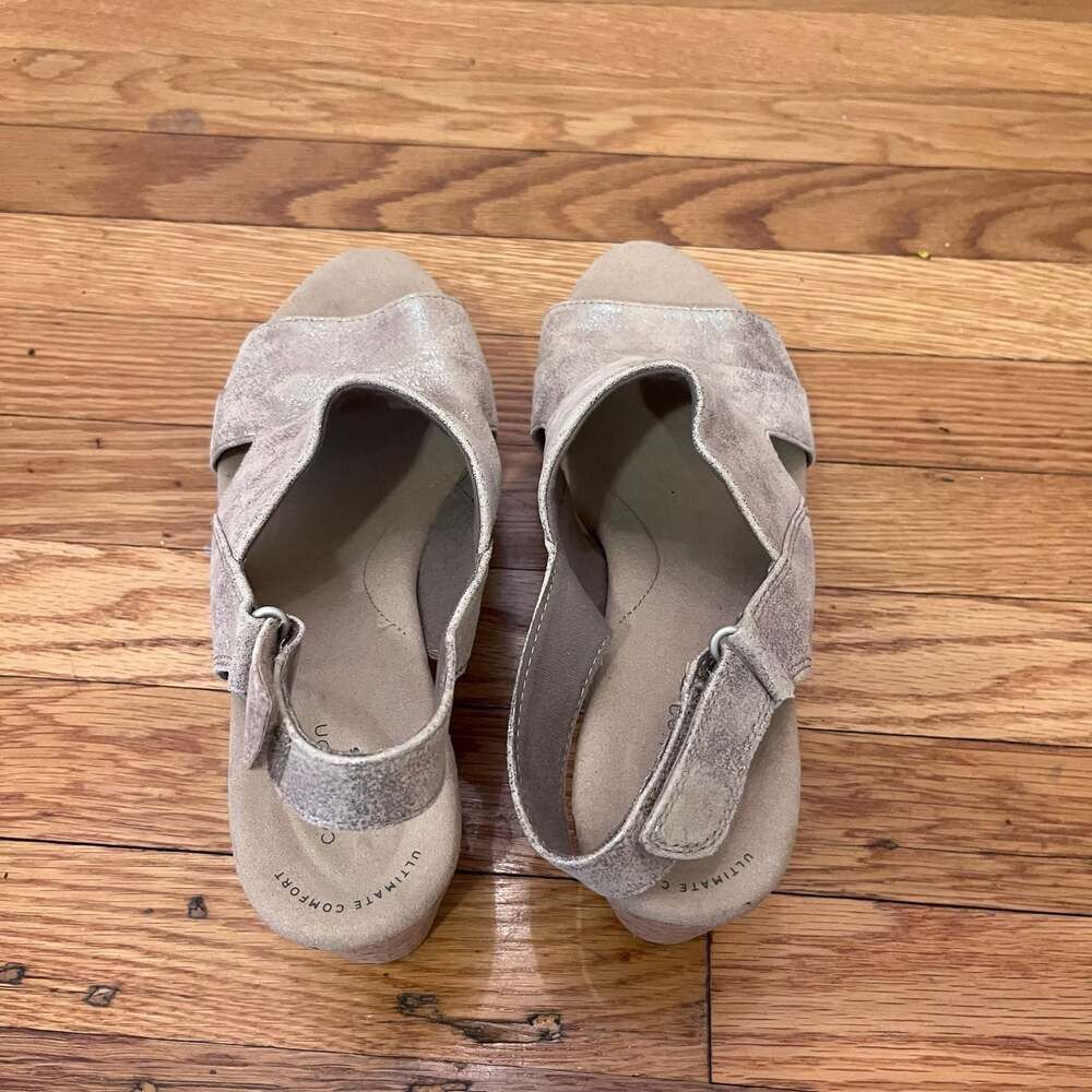 Clarks Collection Annadel Ivory Pewter Metallic Cork Wedge Sandals Size 11 - Picture 3 of 8